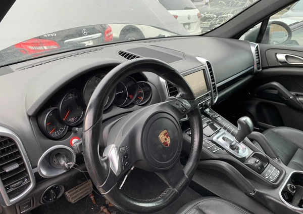Porsche Cayenne cena 42900 przebieg: 118081, rok produkcji 2011 z Kościerzyna małe 137